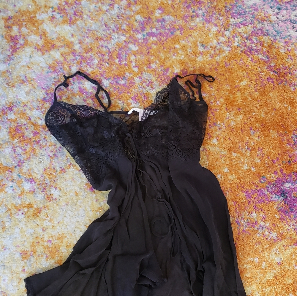 Victoria's secret black lace babydoll sheer dress. - Picture 5 of 8